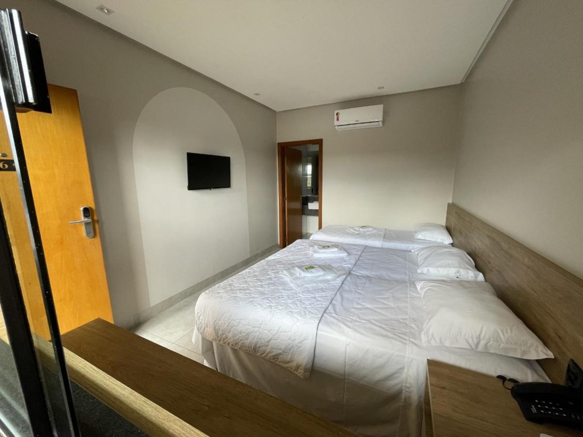 Hotel Do Lago Bela Vista de Goias Екстериор снимка